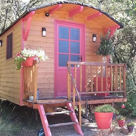 Roulotte Romantique Chauffee En Cevennes Monteils  Exterior photo