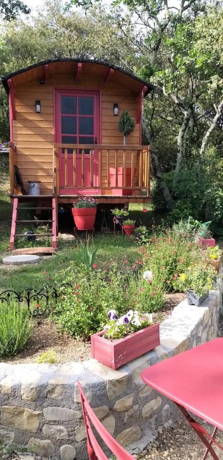 Roulotte Romantique Chauffee En Cevennes Monteils  Exterior photo